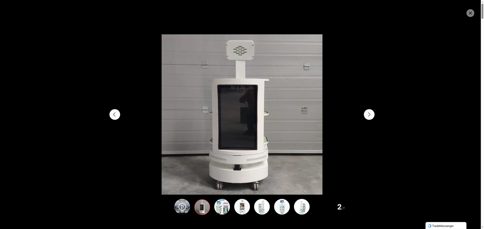 Advertising Screen-Equipped Multi-Functional Robot: Special for Hotel Delivery Services, Integrated Food Delivery   Advertising